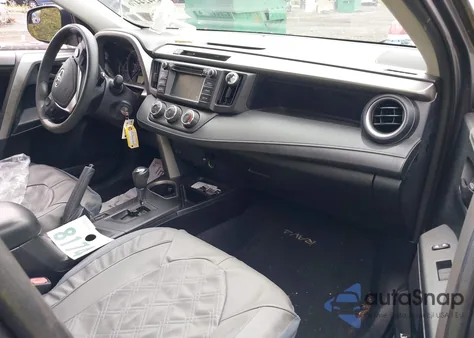 2016 Toyota Rav4 Le z USA, uszkodzony, nr VIN 2T3BFREV5GW492692